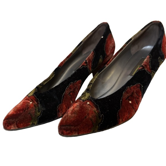 VTG Velvet Studded Rose Kitten Heel - Picture 2 of 6